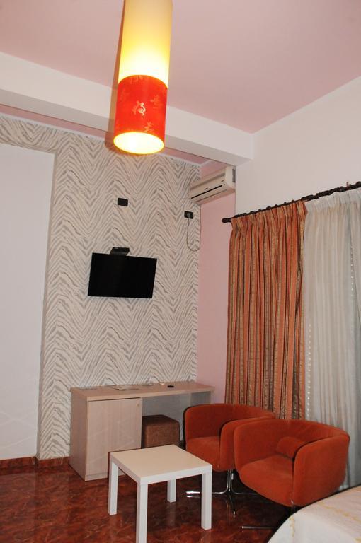 טיראנה Hotel Serenity מראה חיצוני תמונה